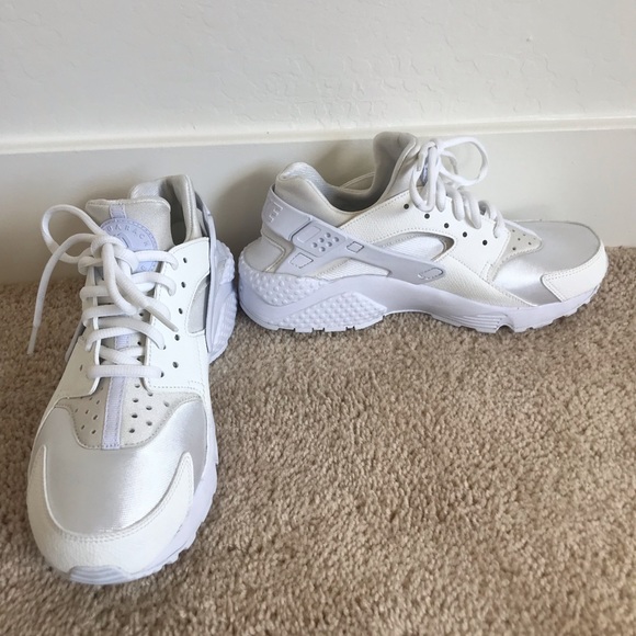 air huarache womens white